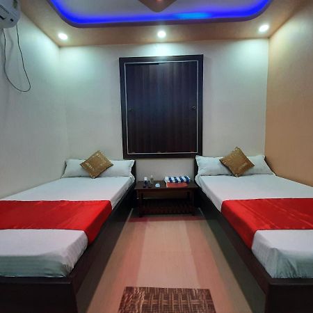 Hotel Shakuntla Palace - 400 Meters Away From Vishnu Pad Temple 7 Mins Walk Гая Экстерьер фото