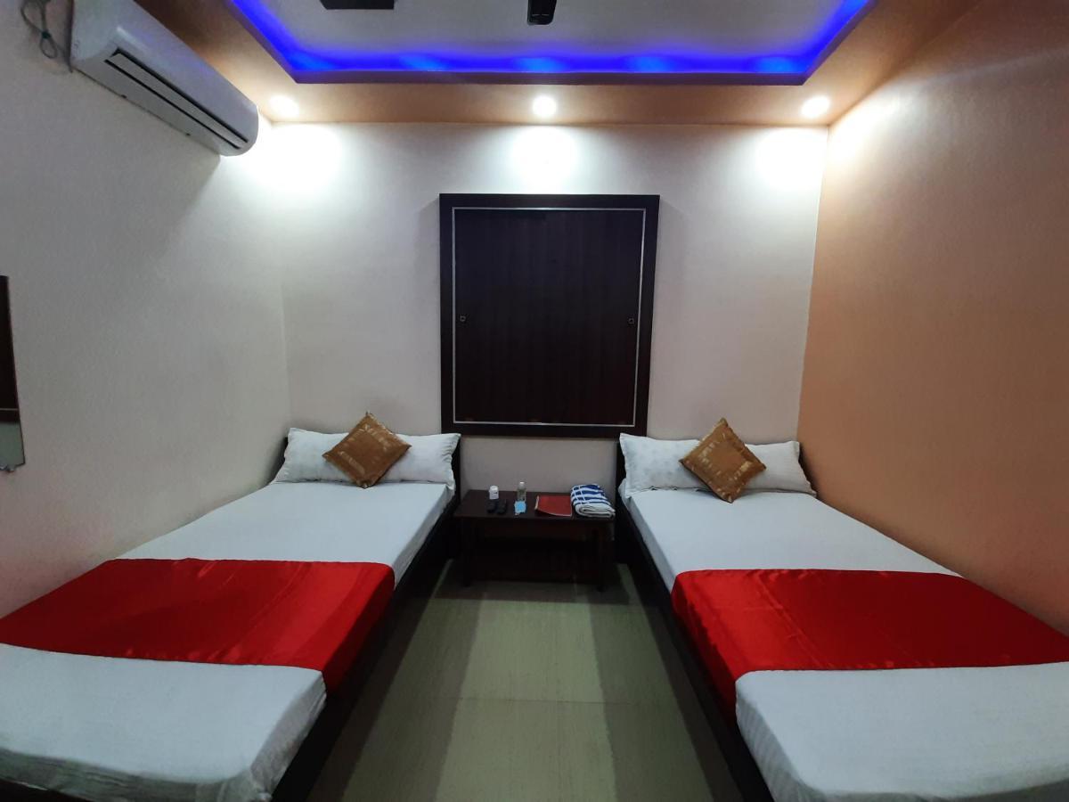 Hotel Shakuntla Palace - 400 Meters Away From Vishnu Pad Temple 7 Mins Walk Гая Экстерьер фото