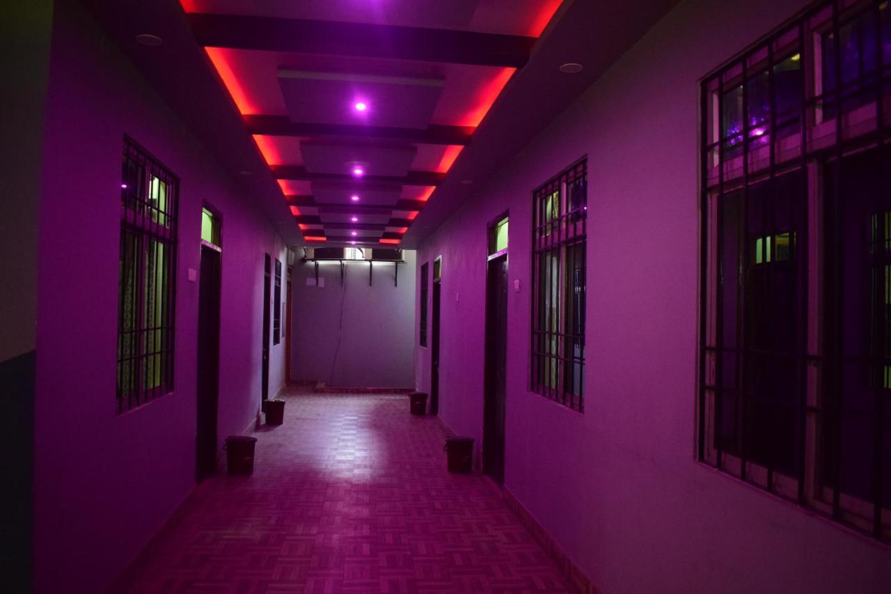 Hotel Shakuntla Palace - 400 Meters Away From Vishnu Pad Temple 7 Mins Walk Гая Экстерьер фото