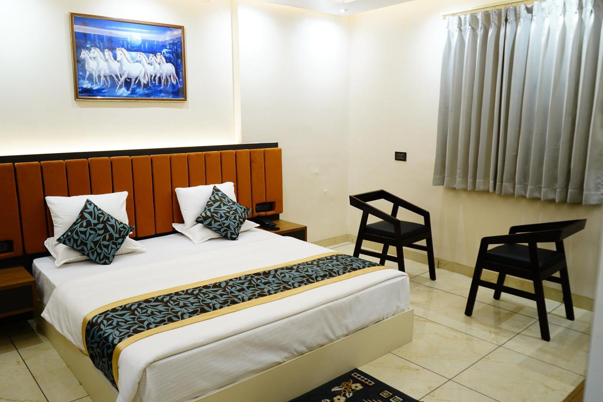 Hotel Shakuntla Palace - 400 Meters Away From Vishnu Pad Temple 7 Mins Walk Гая Экстерьер фото