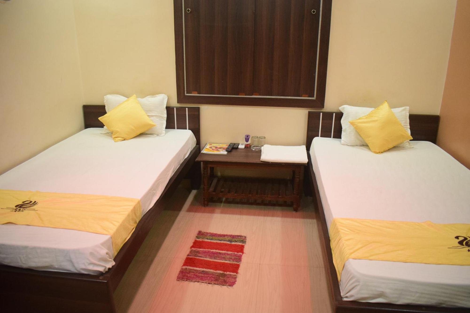 Hotel Shakuntla Palace - 400 Meters Away From Vishnu Pad Temple 7 Mins Walk Гая Экстерьер фото