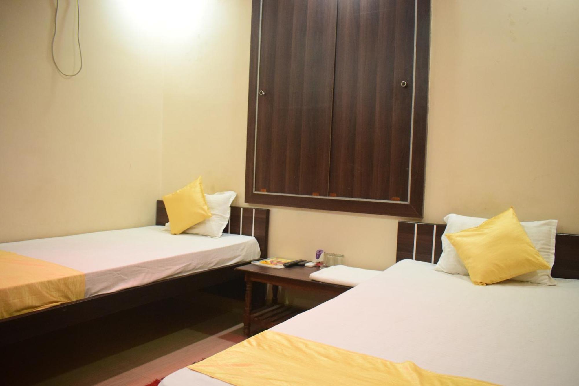 Hotel Shakuntla Palace - 400 Meters Away From Vishnu Pad Temple 7 Mins Walk Гая Экстерьер фото